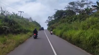 Aceh, Endonezya 20 Mart 2023: çarpıcı manzara manzarasıyla Takengon şehrine seyahat edin. Kuzey Aceh, Aceh Eyaleti, Endonezya 20 Mart 2023