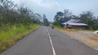 Aceh, Endonezya 20 Mart 2023: çarpıcı manzara manzarasıyla Takengon şehrine seyahat edin. Kuzey Aceh, Aceh Eyaleti, Endonezya 20 Mart 2023
