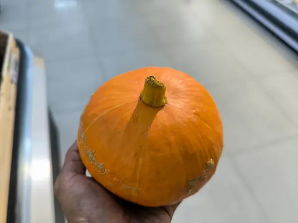 Süpermarkette balkabağı