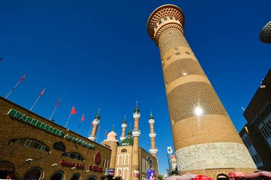 Urumqi 'deki Grand Bazaar, Çin, Xinjiang, muhteşem binalarıyla