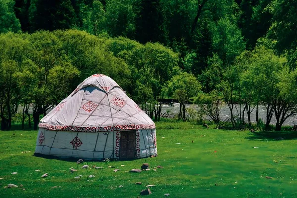 Alguns Yurts Cazaques Bayinbulak Swan Lake Reserve Xinjiang — Fotografia de Stock