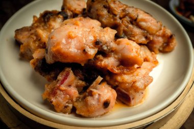 Hong Kong geleneksel Dim Sum çok çeşitli ve lezzetli bir lezzettir, Tayvan 'da çok yaygındır.