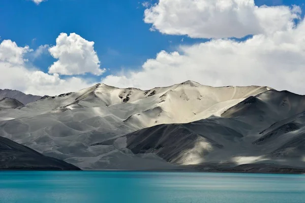 Lago Baisha Meseta Pamir Xinjiang Con Montaña Baisha Agua Del —  Fotos de Stock