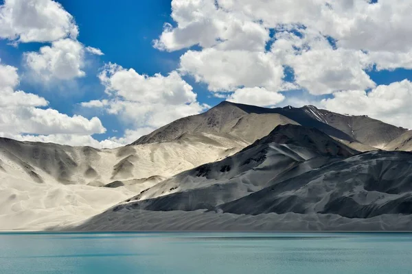 Baisha Λίμνη Στο Οροπέδιο Pamir Της Xinjiang Baisha Mountain Και — Φωτογραφία Αρχείου