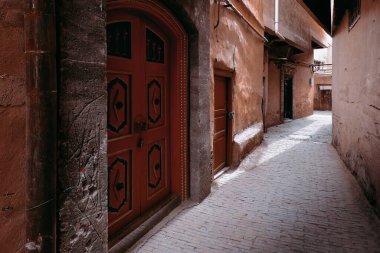 Asırlık Kaşgar Eski Kasabası Kaşgar 'ın merkezinde yer almaktadır. Kashgar ve Uygur kültürünün klasik bir temsilcisidir..