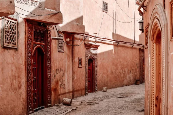 Asırlık Kaşgar Eski Kasabası Kaşgar 'ın merkezinde yer almaktadır. Kashgar ve Uygur kültürünün klasik bir temsilcisidir..