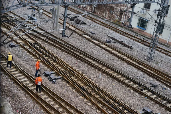中国上海的铁路工人 — 图库照片