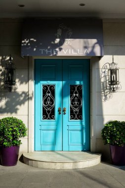 İmtiyaz döneminden kalma pek çok Avrupa ve Amerikan binası hala Şangay 'daki pek çok eski caddede duruyor.