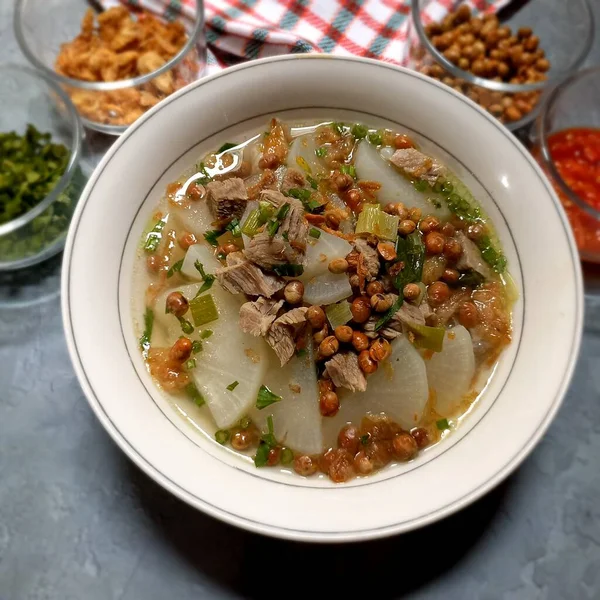 Bir Kase Taze Sebze Çorbası Soto Bandung Sağlıklı Yemek Refah — Stok fotoğraf