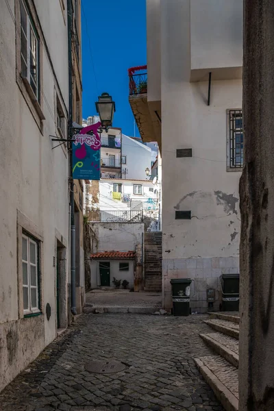 역사적 알라와 아름다운 상점들이 지중해 포르투갈 리스본 — 스톡 사진