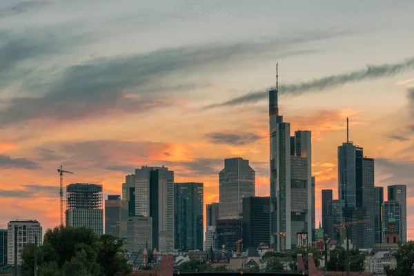 View Frankfurt Sunset Backlit Shot View Skyline High Rise Buildings — Stock Photo, Image
