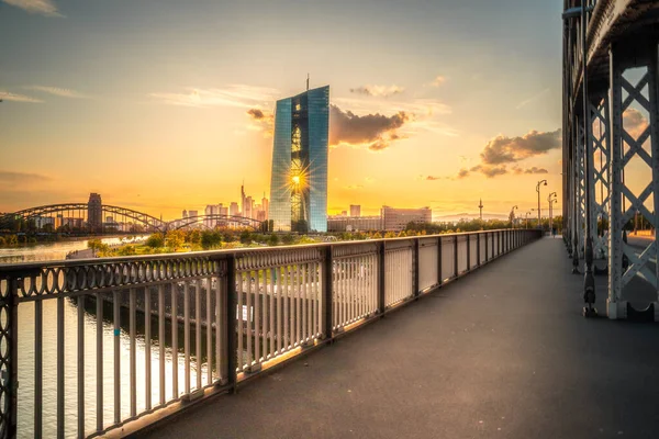 Skyline Uitzicht Vanaf Een Uitkijkplatform Frankfurt Main Duitsland Avond Met — Stockfoto