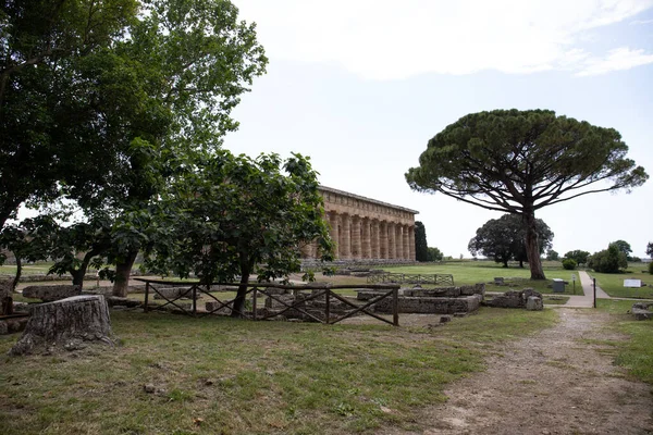 Αρχαιολογικό Πάρκο Paestum Όμορφα Ιστορικά Ερείπια Ναών Από Ρωμαϊκή Εποχή Royalty Free Εικόνες Αρχείου