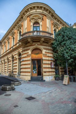 Tarihi bir kasabada güzel dekore edilmiş eski binalar. Görüntü: Beş Kilise Şehri, PC, Dl-Dunntl, Macaristan