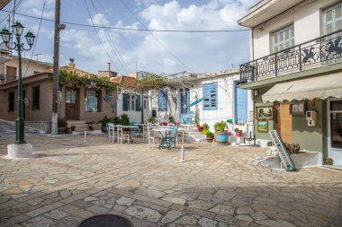 Zakyntos 'taki güzel eski binalar. Zante 'nin köylerinde hala güzel tarihi binalar ve gün ışığında çekilen şehir var. Yunanistan