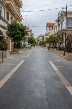 Zakyntos 'taki güzel eski binalar. Zante 'nin köylerinde hala güzel tarihi binalar ve gün ışığında çekilen şehir var. Yunanistan