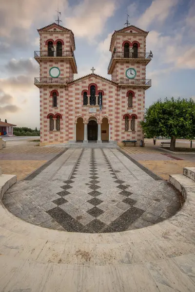 stock image Great typical Greek church, in the Mediterranean architectural style of Greece. Sunset on Katastari St. Theodore in Katastari, Zakynthos, Ionian Islands, Greece, Ionian Islands, Greece