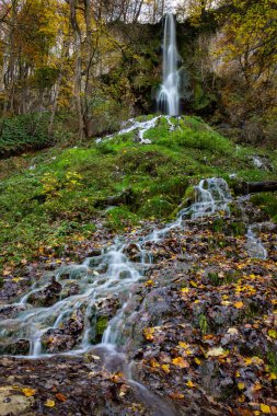 Baharda şelale, Kötü Urach şelalesi