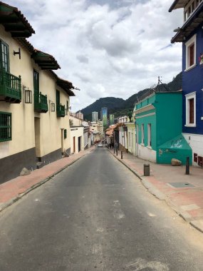 La Candelaria 'nın güzelliği, Bogota' nın eski kasaba bölgesi, Kolombiya. 