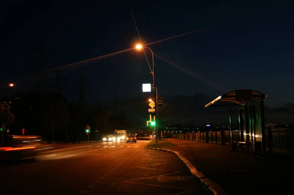 Stad Lichtmasten Van Weg Avonds Landschap Nacht Stad Sidewalk Bij — Stockfoto
