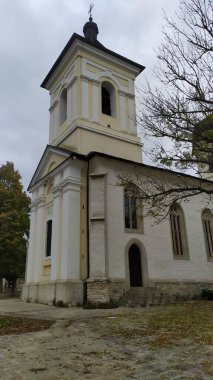 Moldova 'nın Codru ormanlarındaki Kutsal Dormition Caprian Manastırı. Yüksek kalite fotoğraf