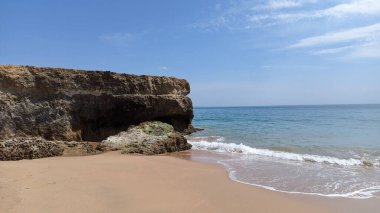 Sahil, uçurum, okyanus kıyısında Carcavelos 'ta uçurum, Portekiz fotoğrafı.