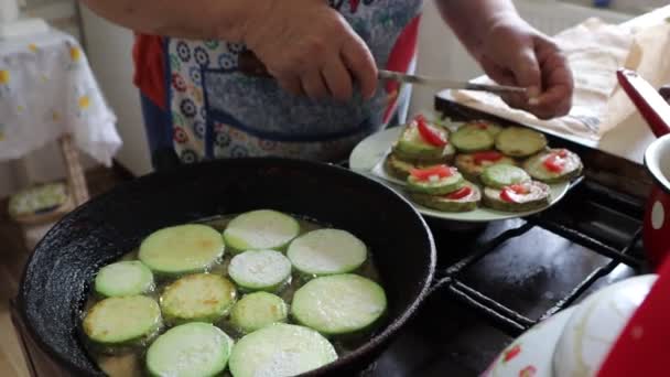 Grandma Frying Fresh Zucchini Garden Old Frying Pan Video — Stock Video