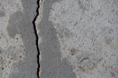 Betondaki dikey çatlak Düşük kalite beton iş fotoğrafı