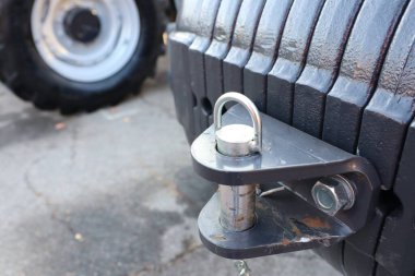 Tarımsal makinelere olan dayanıklı eklentinin yakın çekimi, verimlilik için metal bileşenlerini sergiliyor