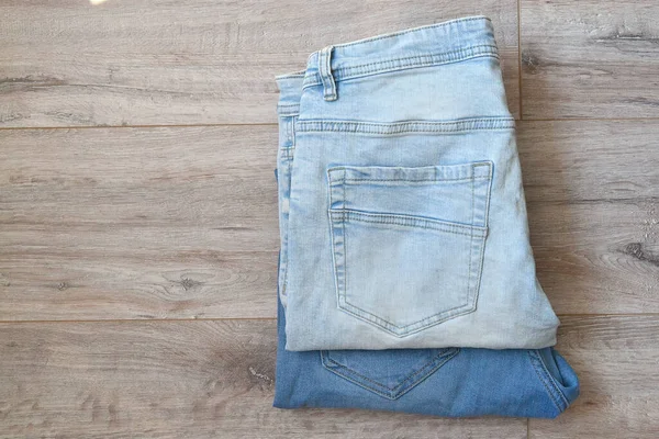 Dois Pares Jeans Jazem Chão — Fotografia de Stock