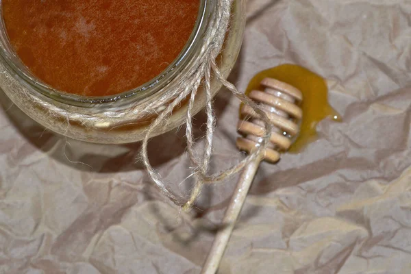 Honey Stick Splied Table — стоковое фото