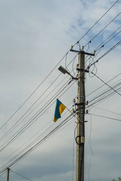 Pólo Com Arames Bandeira Ucrânia — Fotografia de Stock