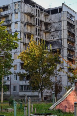 Bir Rus hava bombası eve girdi.