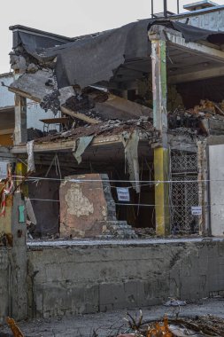 Bir Rus roketi okula uçtu.