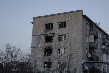 Izyum, Ukrayna - 11 Kasım 2023: İşgalciler şehirde terör estirdi, sivil evleri ve altyapıları bombaladılar