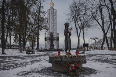 Kyiv, Ukrayna. 28 Kasım 2023 'te, Ukrayna halkının merkezindeki Holodomor-Soykırımı Müzesi