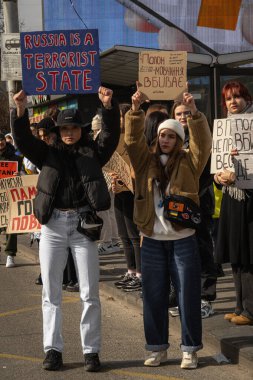 Kyiv, Ukrayna. 3 Mart 2024 'te, birçok insan, iki yıldır Ruslar tarafından esir tutulan Azov savaş esirlerini desteklemek için Kyiv' in merkezine gitti..