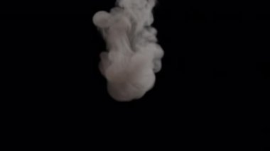 Duman bırakma alfa arkaplanında izole edildi