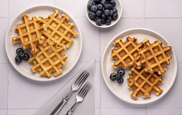 Yaban Mersinli Waffle Kahvaltı Belçika Yemeği Atıştırmalık Tatlı — Stok fotoğraf