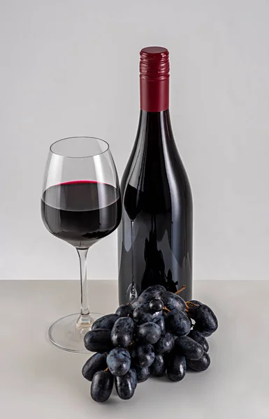 Красное Вино Винные Бокалы Бутылки Каберне Мерло Винный Погреб Ретро — стоковое фото
