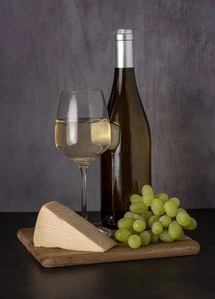 白葡萄酒 葡萄的食品摄影 — 图库照片