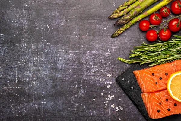 stock image Blank photography of raw salmon, asparagus, rosemary, lemon