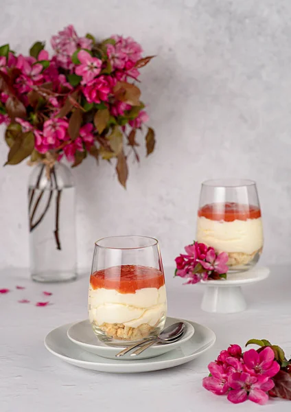 Livsmedelsfotografering Dessert Grädde Mousse Pudding Glas Frukt Blomma Söt Gelé — Stockfoto