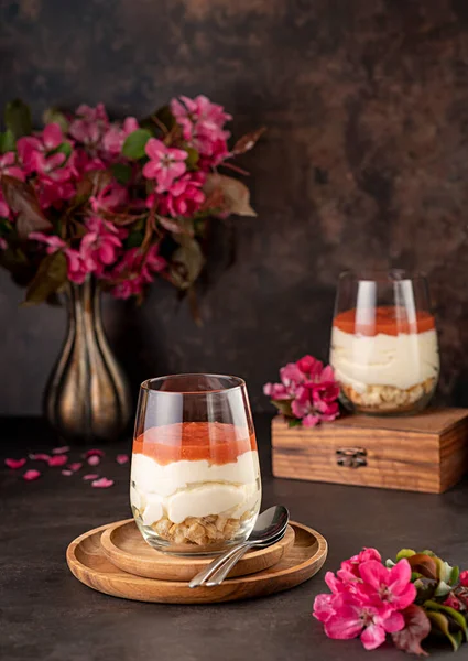 Livsmedelsfotografering Dessert Grädde Mousse Pudding Glas Frukt Blomma Söt Gelé — Stockfoto