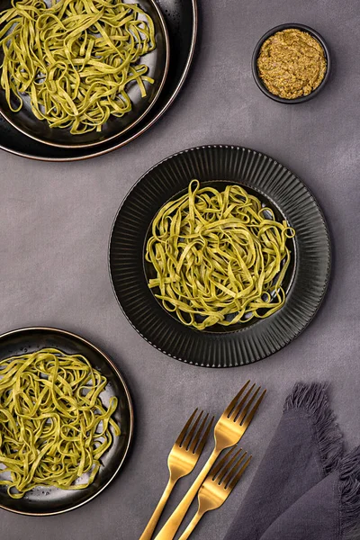 Food Photography Pasta Linguine Fettuccine Trenette Spinach Pesto Durum Wheat — Stock Photo, Image