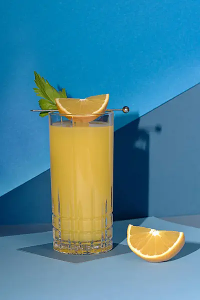 Fotografia Succo Arancia Sedano Bevanda Mocktail Freschezza Eleganza Celebrazione Glamour — Foto Stock