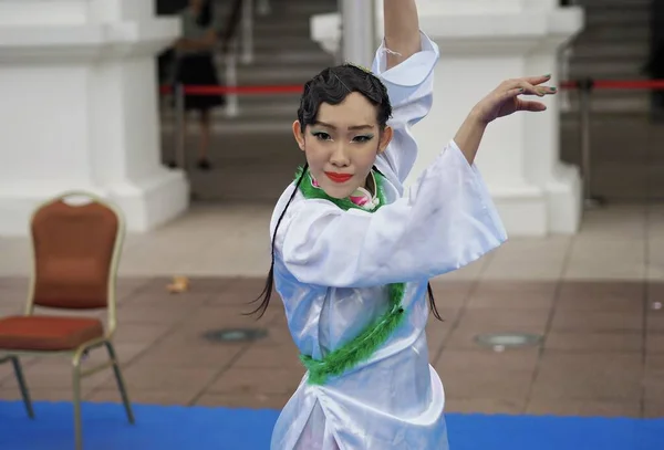 Dançarinos Chineses Apresentando Istana Open House Cingapura — Fotografia de Stock