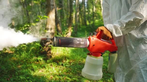 Použití Fumigátor Close Zničit Virus Zika Horečka Dengue Klíště Hmyz — Stock video