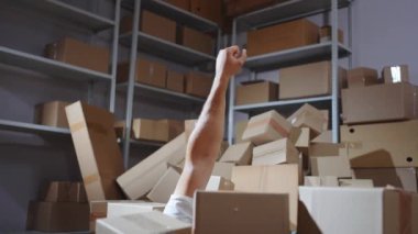 El hareketi, depo kutusunun lojistiği ile ilgili sorunlar