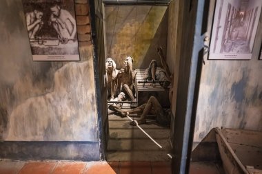 Vung Tau, VIETNAM 4 Mayıs 2024: Sergi alanı Ba Ria Vung Tau Müzesi 'nin ünlü Con Dao hapishanesini canlandırıyor. Vung Tau, Vietnam 'ın en ünlü turistik şehirlerinden biridir..